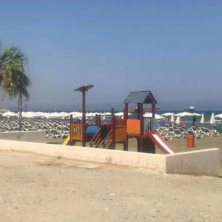 Lejlighed Queen Victoria Sea View Larnaca